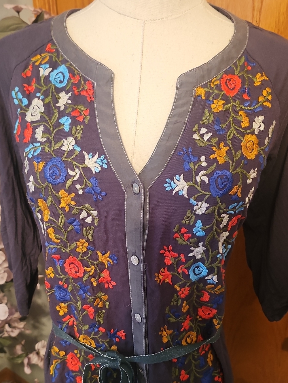 Anthropologie Tiny Embroidered Floral Dress - Picture 2 of 9